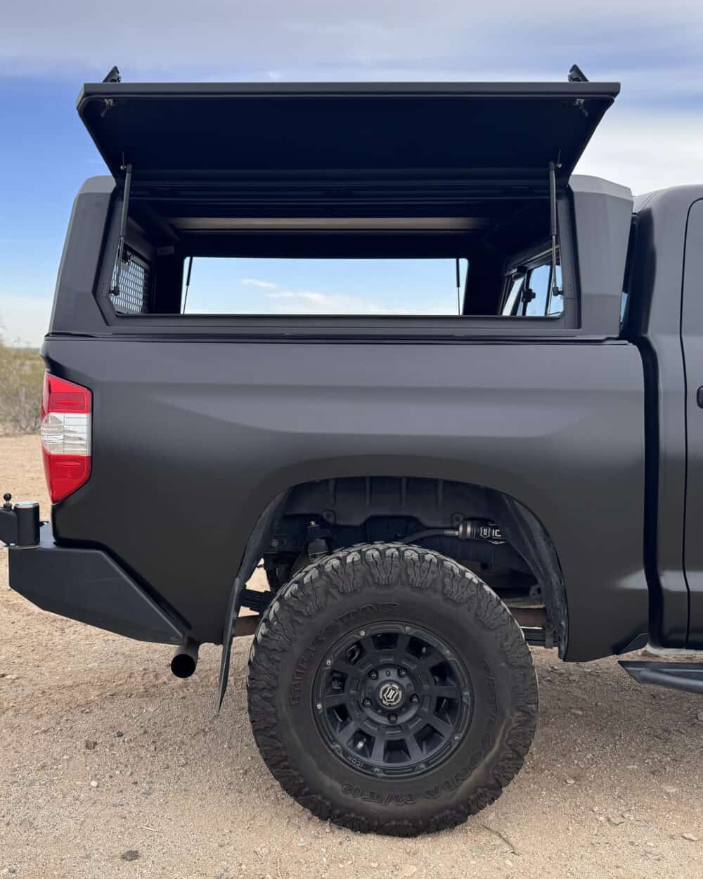 Navigator Canopy – Toyota Tundra (2021) – 5.5ft - Image 9